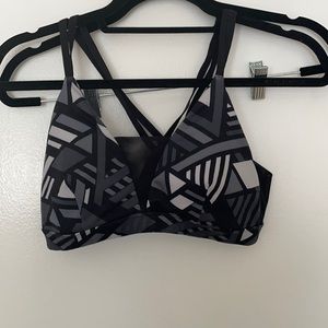 Sweaty Betty reversible medium impact bra